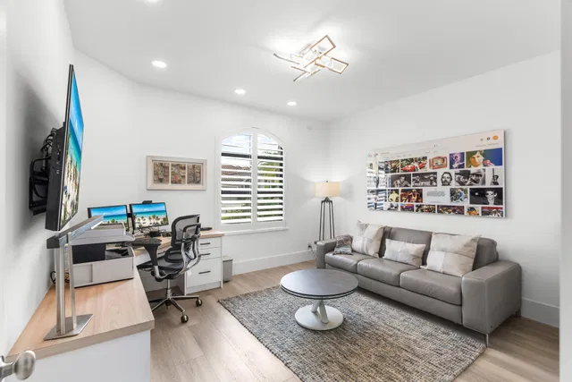  Residence photo 33