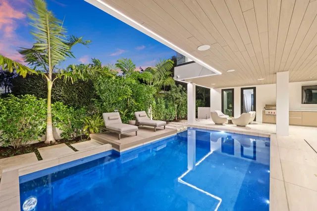 SoSo West Palm Beach Residence photo 53
