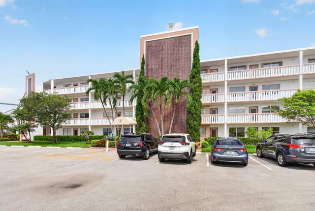 Residence photo 3