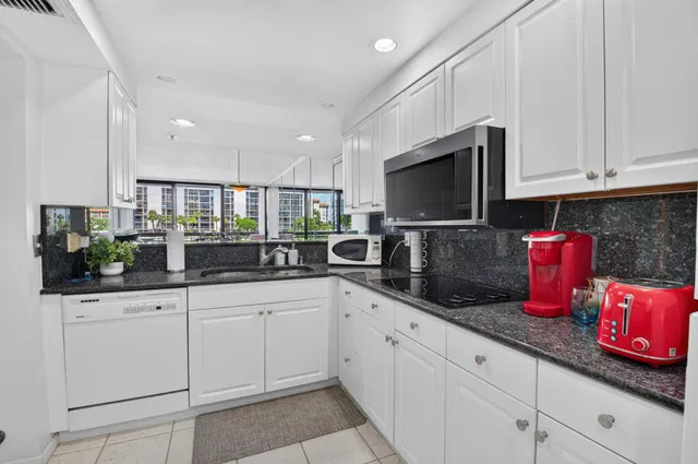  Unit 206 photo 13