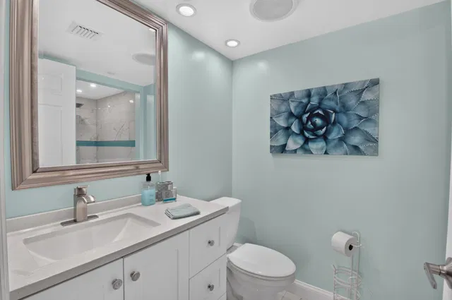  Unit 206 photo 22