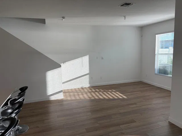  Residence photo 7