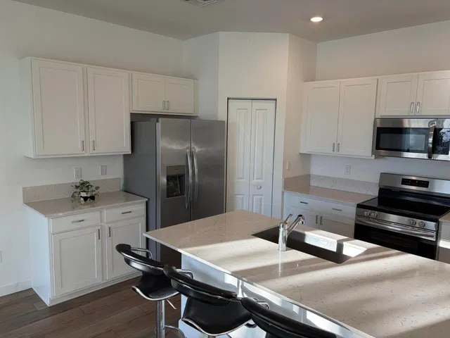  Residence photo 11