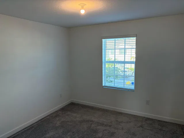  Residence photo 30