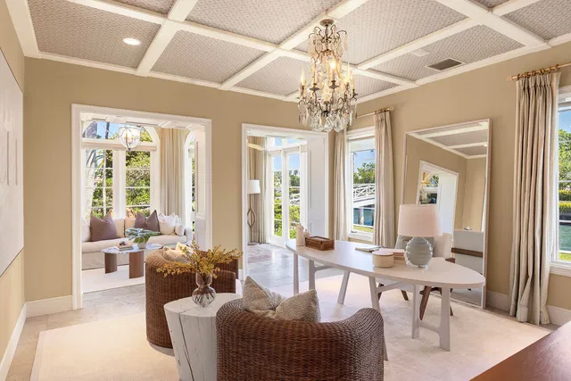 Estate Section Palm Beach Residence photo 24