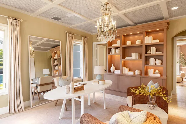 Estate Section Palm Beach Residence photo 25