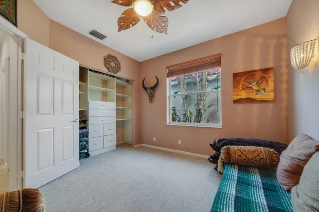 Residence photo 26