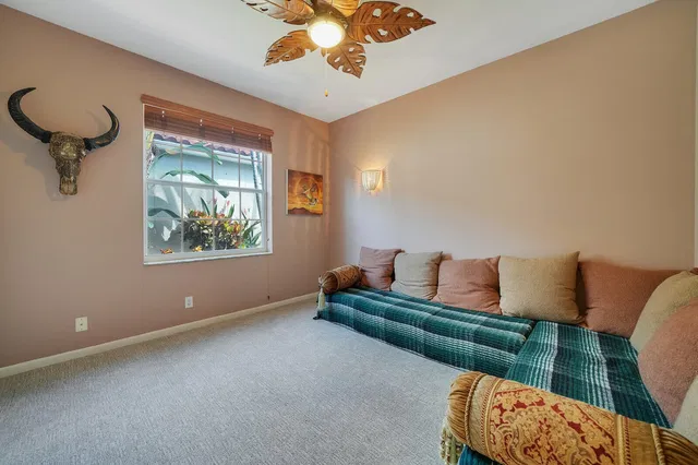 Residence photo 27