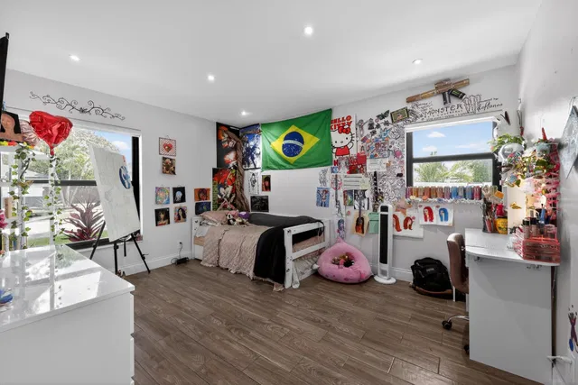 Residence photo 29