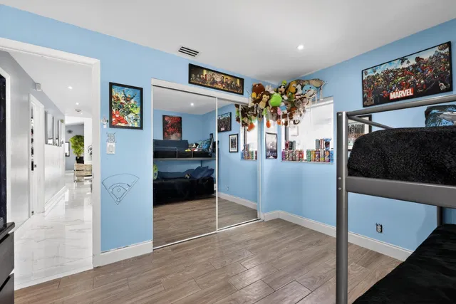 Residence photo 34