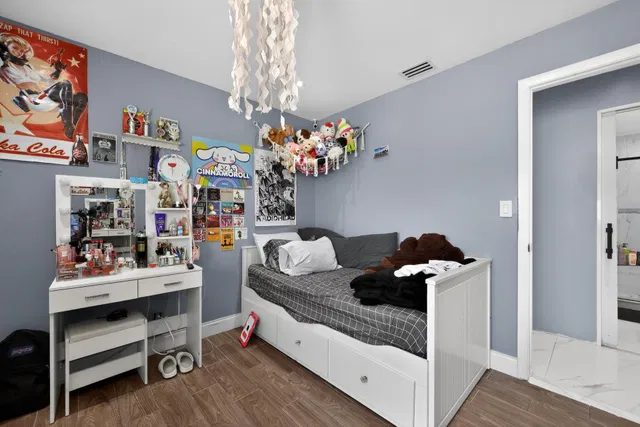 Residence photo 35