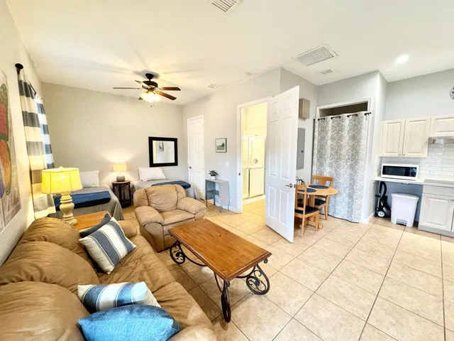 Saddle Trail Park Residence photo 40