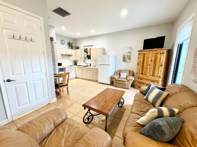 Saddle Trail Park Residence photo 41