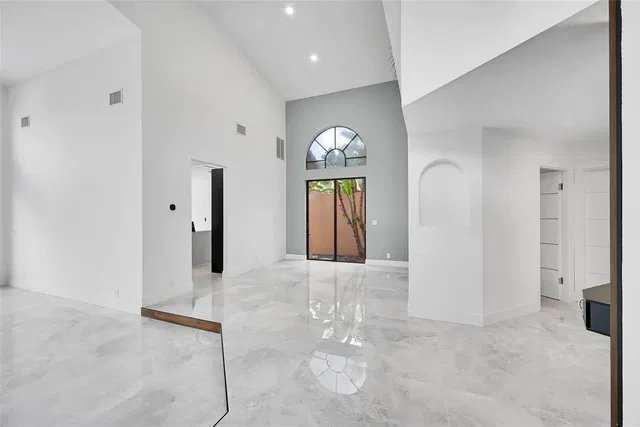 Residence photo 5