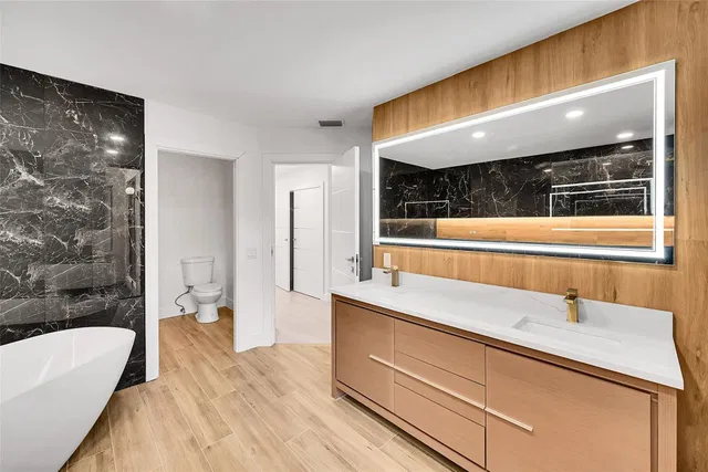 Residence photo 19