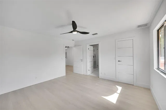 Residence photo 24