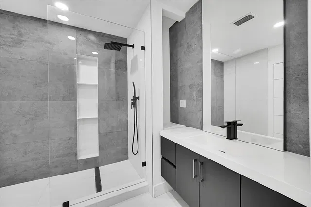 Residence photo 25