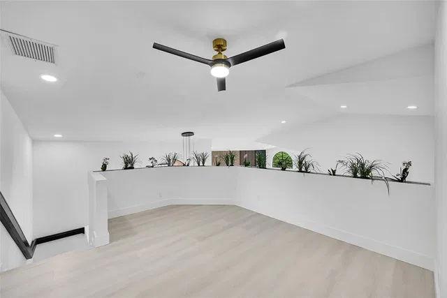 Residence photo 28