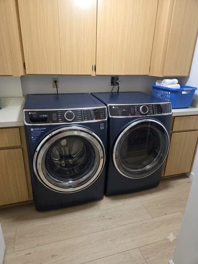 Unit 206 photo 11