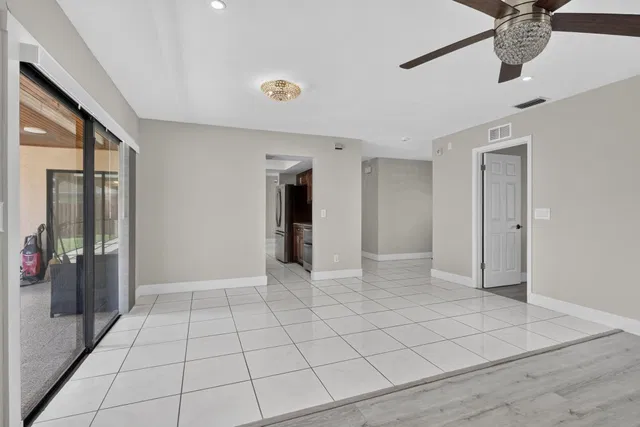West Palm Beach Residence photo 6