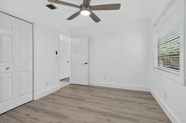 West Palm Beach Residence photo 18
