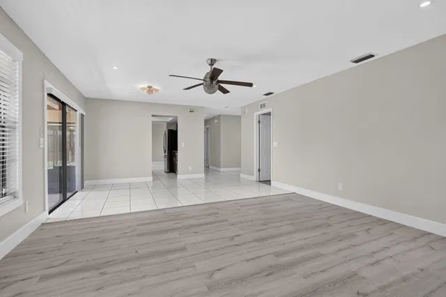 West Palm Beach Residence photo 27