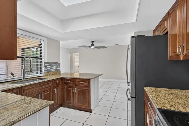 West Palm Beach Residence photo 29