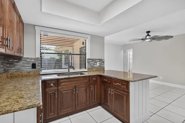 West Palm Beach Residence photo 30