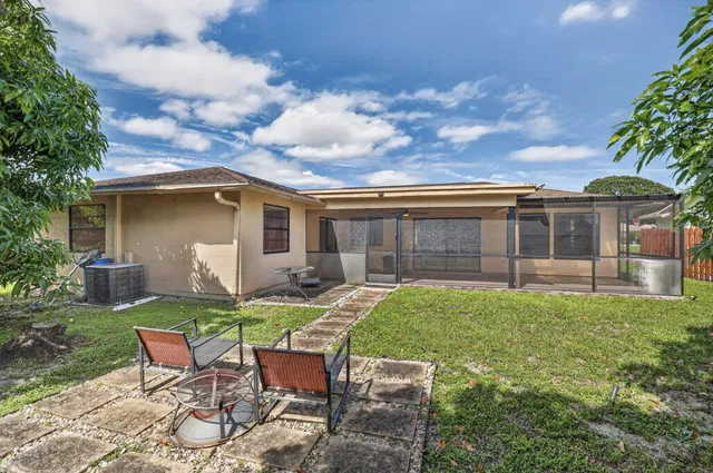 West Palm Beach Residence photo 41