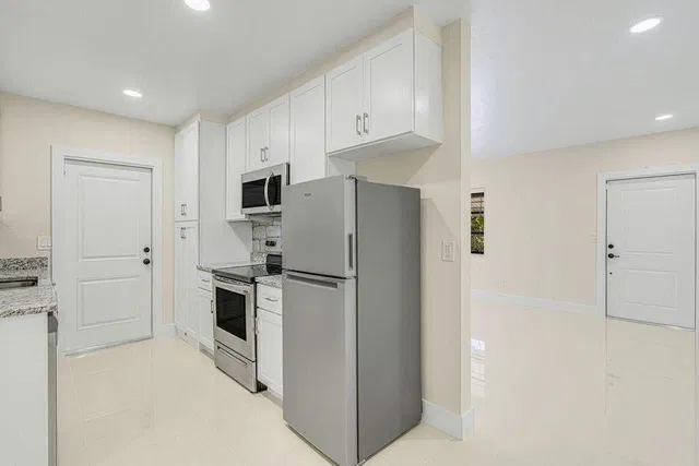  Residence photo 7