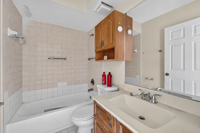 Residence photo 5