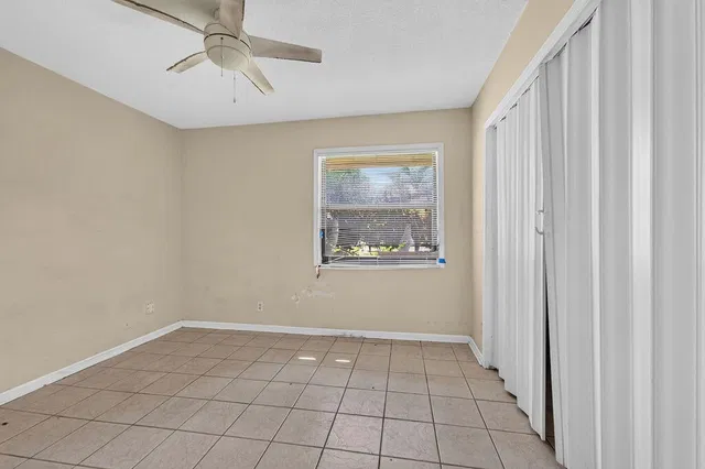 Residence photo 6