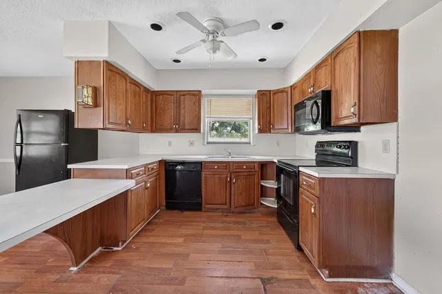 Residence photo 16