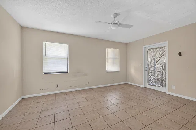 Residence photo 24