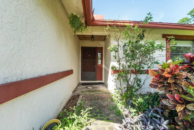 Residence photo 32