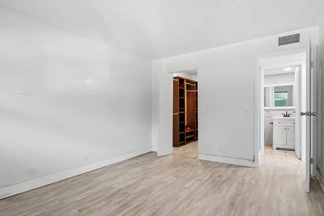 Residence photo 17