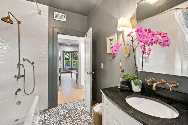  Residence photo 38
