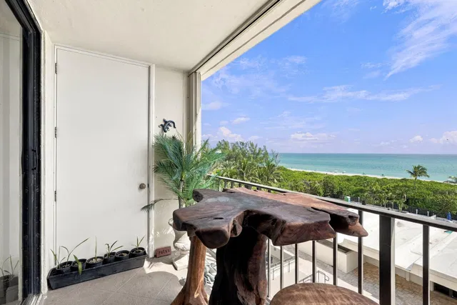 Singer Island Unit 611 photo 7