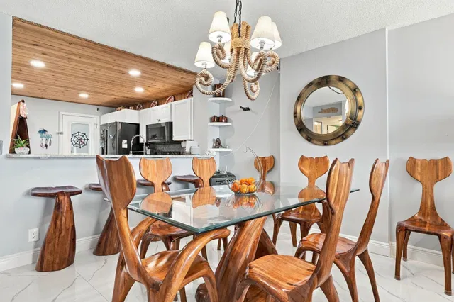 Singer Island Unit 611 photo 18