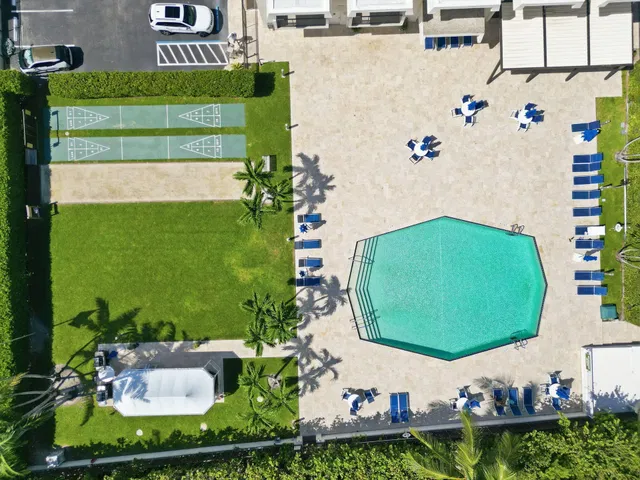 Singer Island Unit 611 photo 28