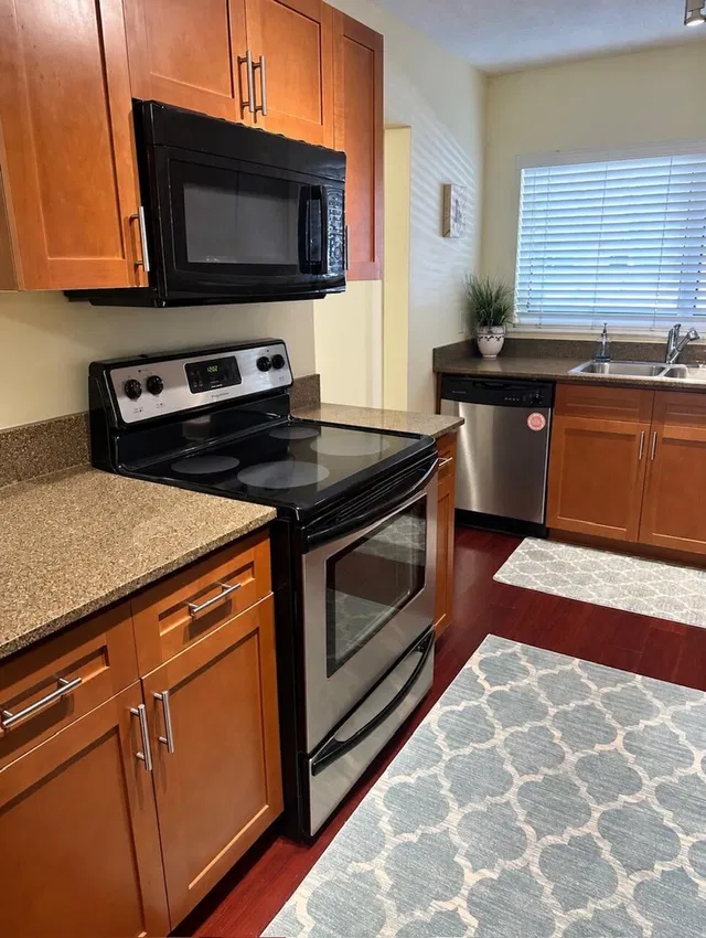 Unit 207 photo 2