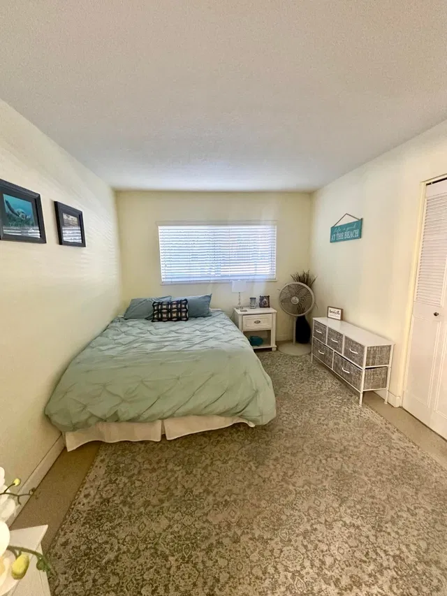 Unit 207 photo 8