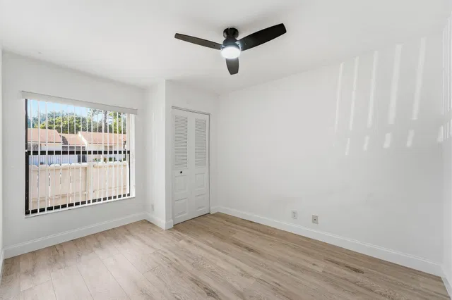 Residence photo 6