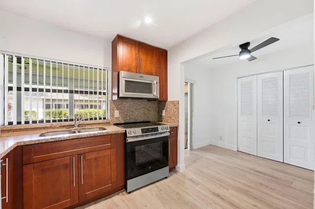 Residence photo 9