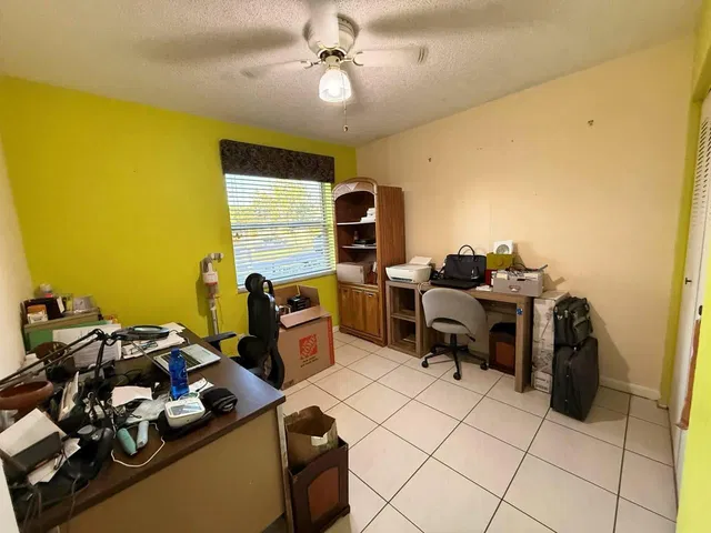 Residence photo 11