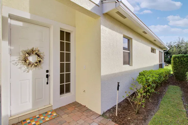 Residence photo 4