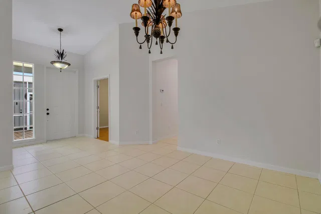 Residence photo 7