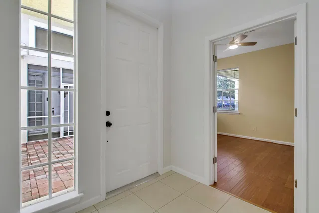 Residence photo 12