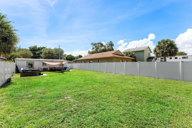  Residence photo 25