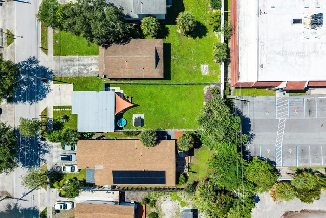  Residence photo 30